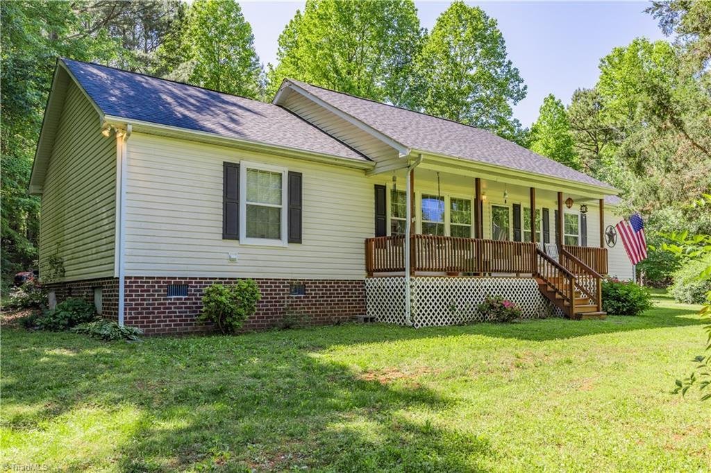 House in Siler City, North Carolina, United States 3 - 17169144