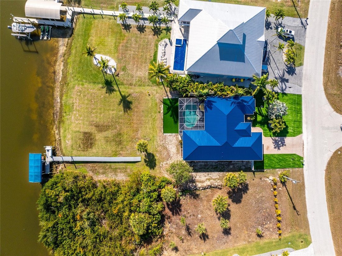 Casa en Port Charlotte, Florida, Estados Unidos 3 - 17179247