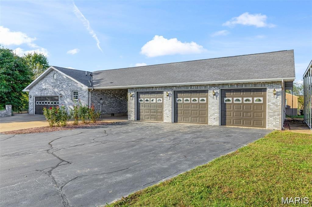 House in Bismarck, Missouri, United States 3 - 17174851