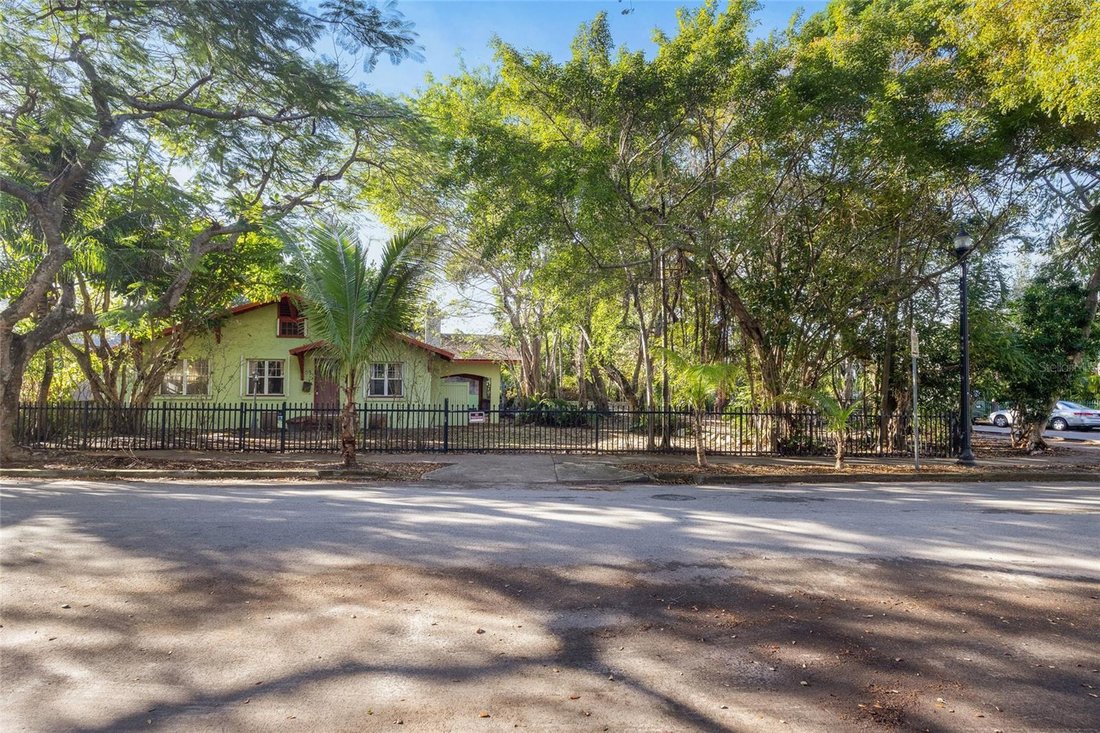 House in Miami, Florida, United States 3 - 17186097