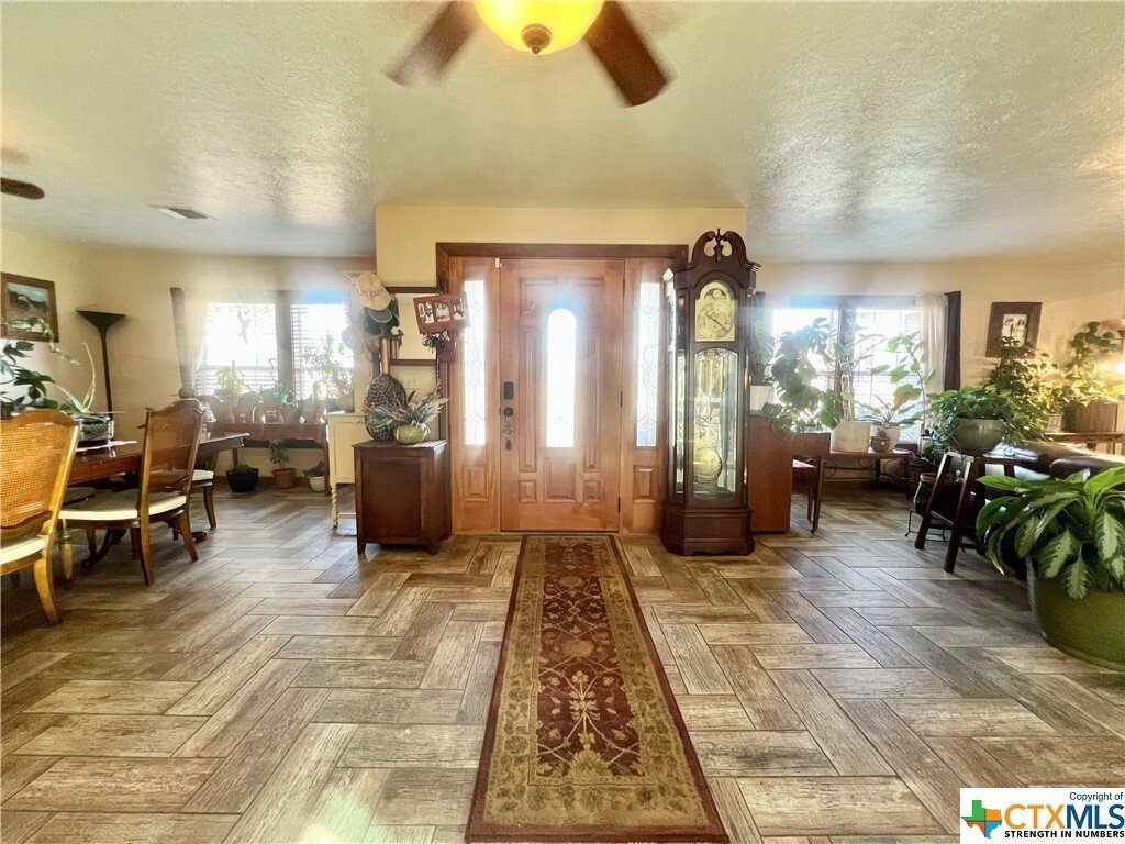 House in Yoakum, Texas, United States 2 - 17170586