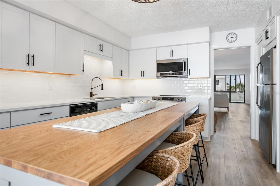 Condo in Bradenton Beach, Florida, United States 5 - 17181215