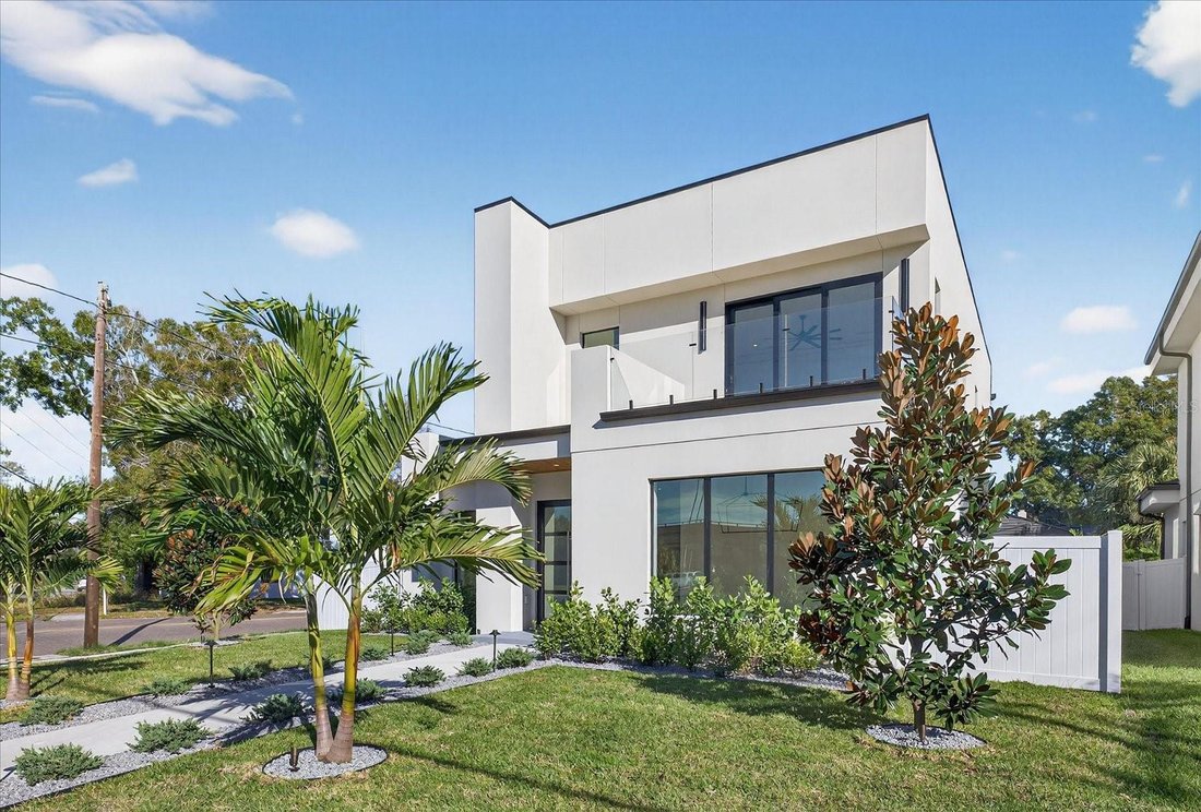 House in Tampa, Florida, United States 1 - 17182275