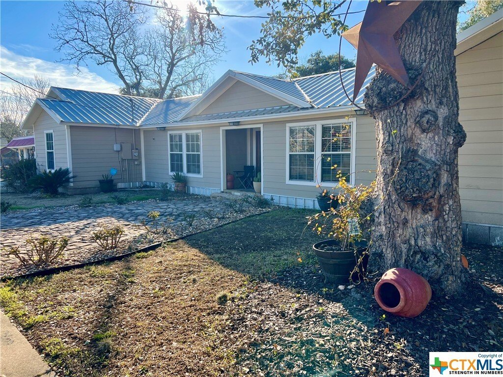 House in Yoakum, Texas, United States 1 - 17170586