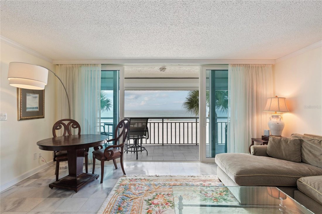 Condo in Belleair Beach, Florida, United States 1 - 17182132