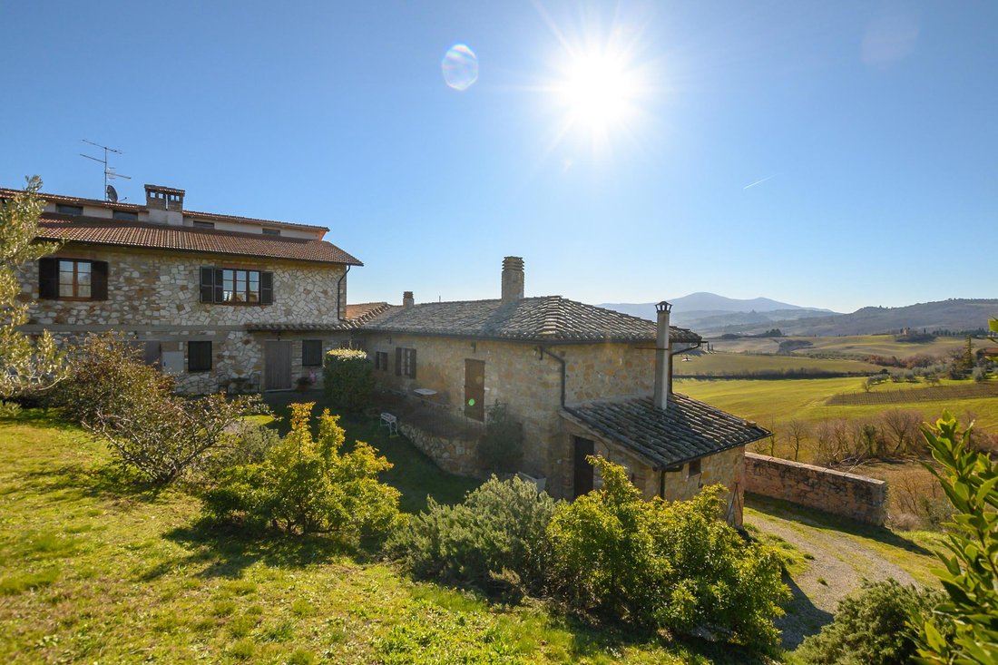 Country House in San Quirico d'Orcia, Tuscany, Italy 1 - 17188437