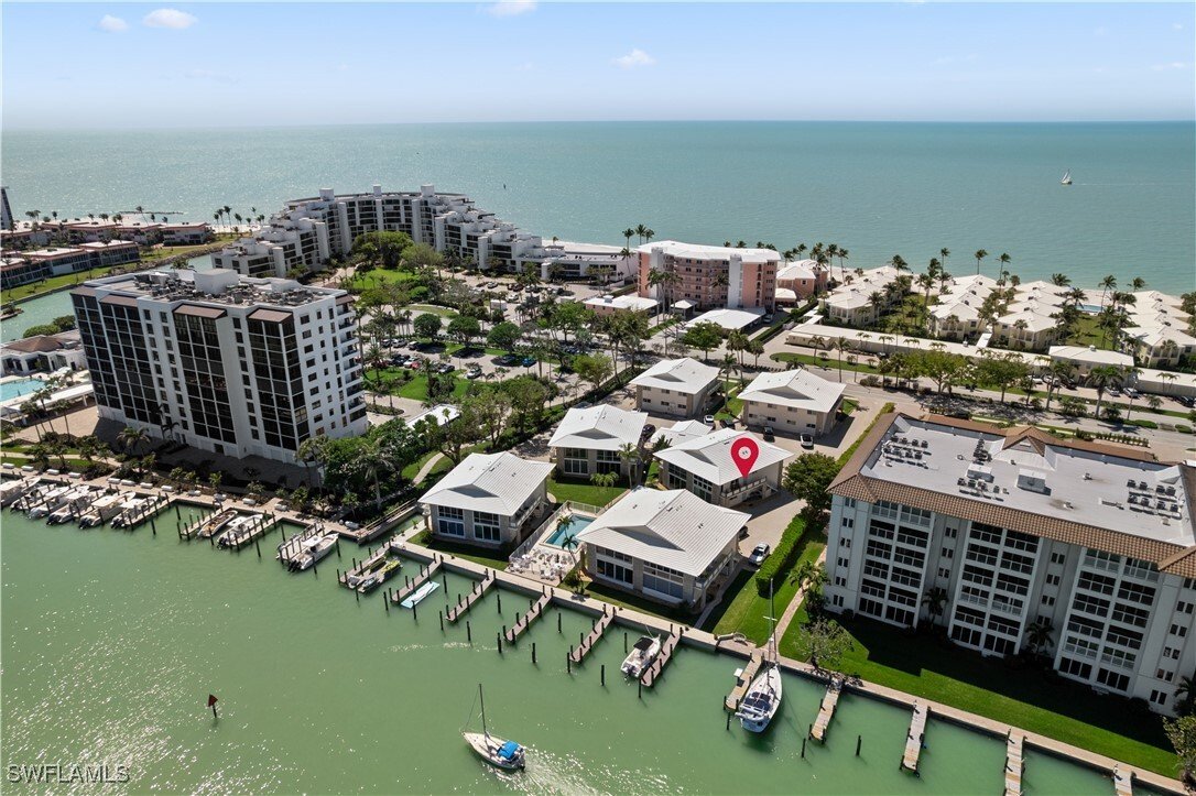 Co Op in Naples, Florida, United States 1 - 17172626