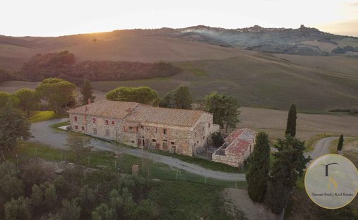 Farm Ranch in Castiglione d'Orcia, Tuscany, Italy 1