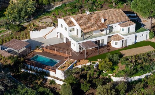 Villa à Nord, Cavalaire-sur-Mer, France 1