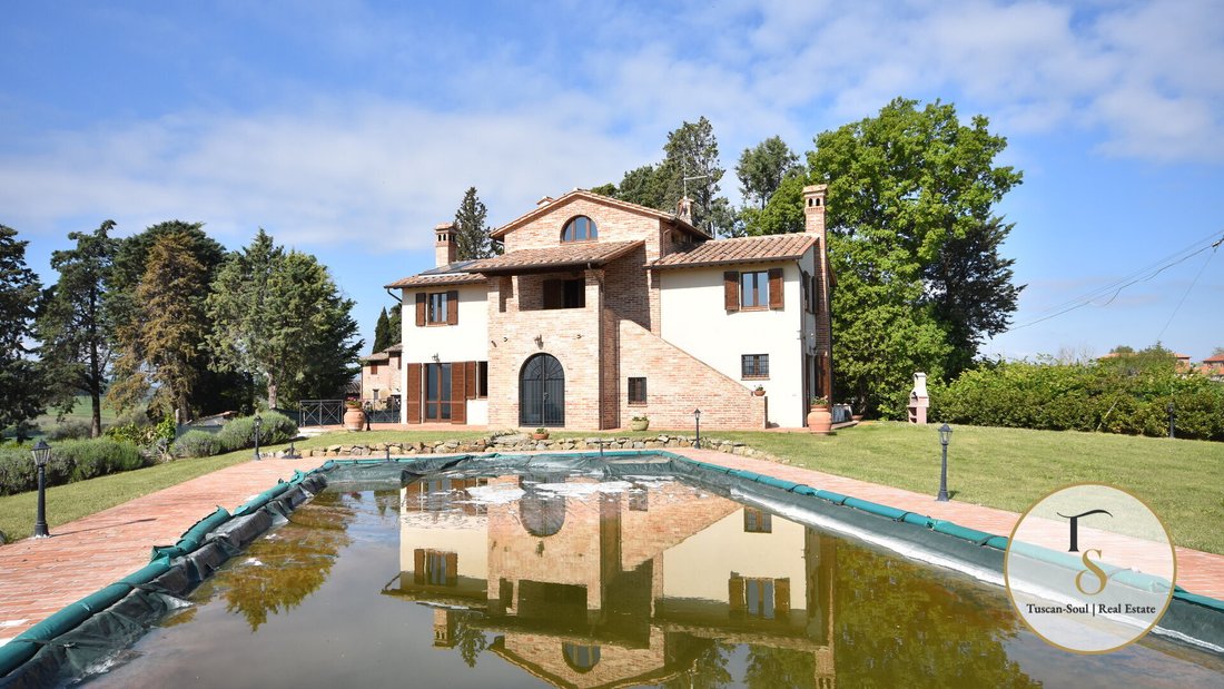 Country House in Historic Center, Perugia, Italy 2 - 17189419