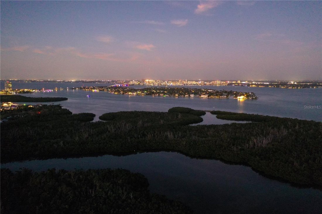 Condo in Sarasota, Florida, United States 5 - 17179121