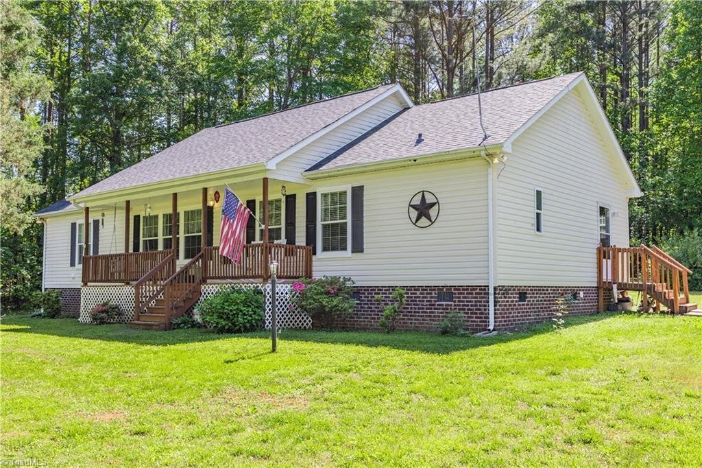 House in Siler City, North Carolina, United States 1 - 17169144