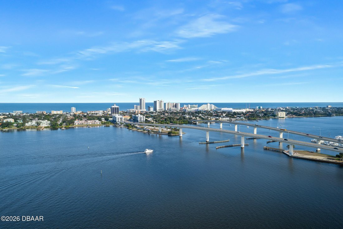 Condo in Holly Hill, Florida, United States 4 - 17163950