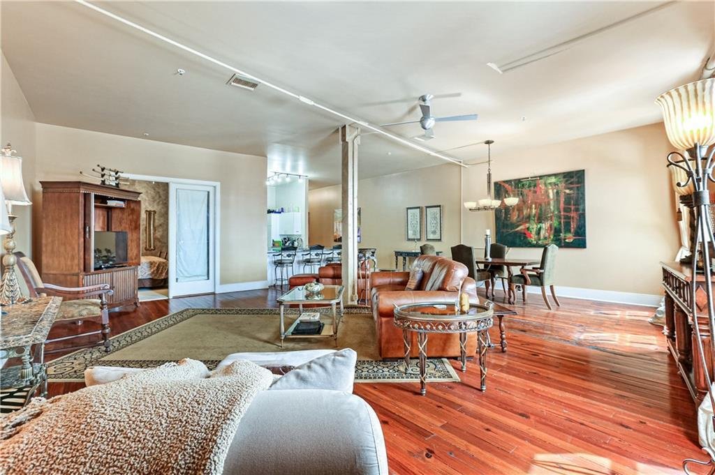 Condo in New Orleans, Louisiana, United States 4 - 17171735