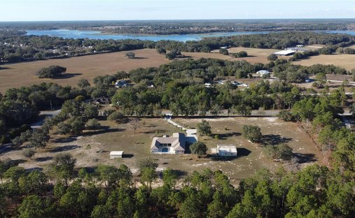 House in Dunnellon, Florida, United States 1