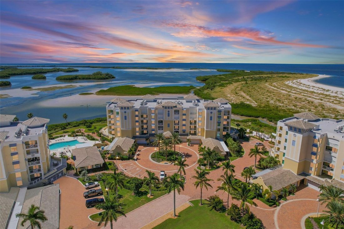 Condo in St. Petersburg, Florida, United States 4 - 17185272