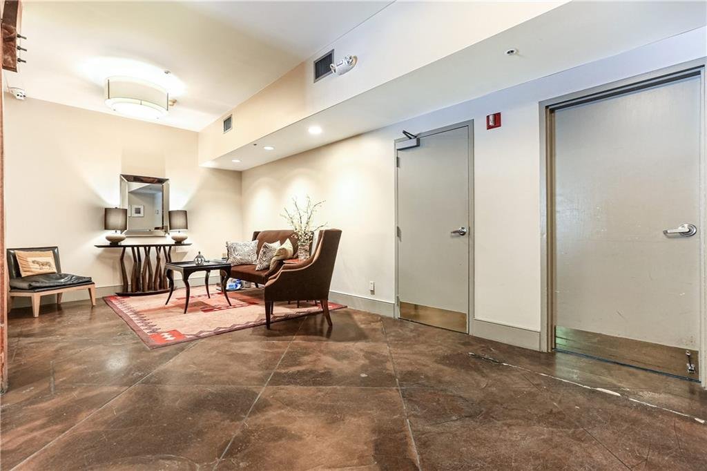 Condo in New Orleans, Louisiana, United States 3 - 17171735
