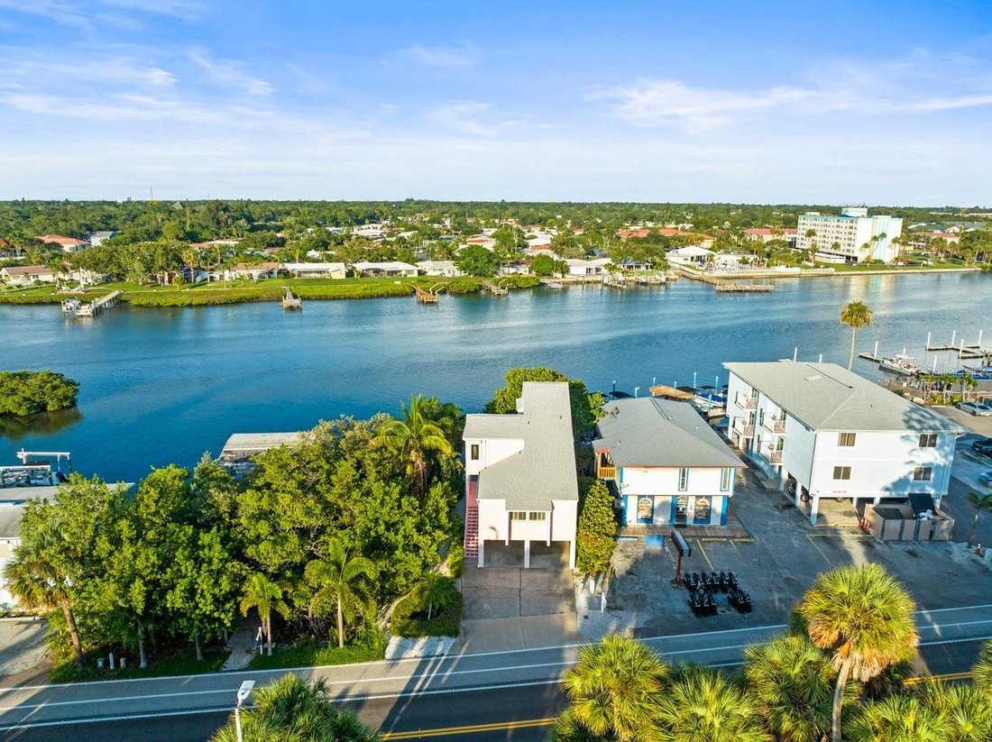 House in Indian Shores, Florida, United States 2 - 17182540
