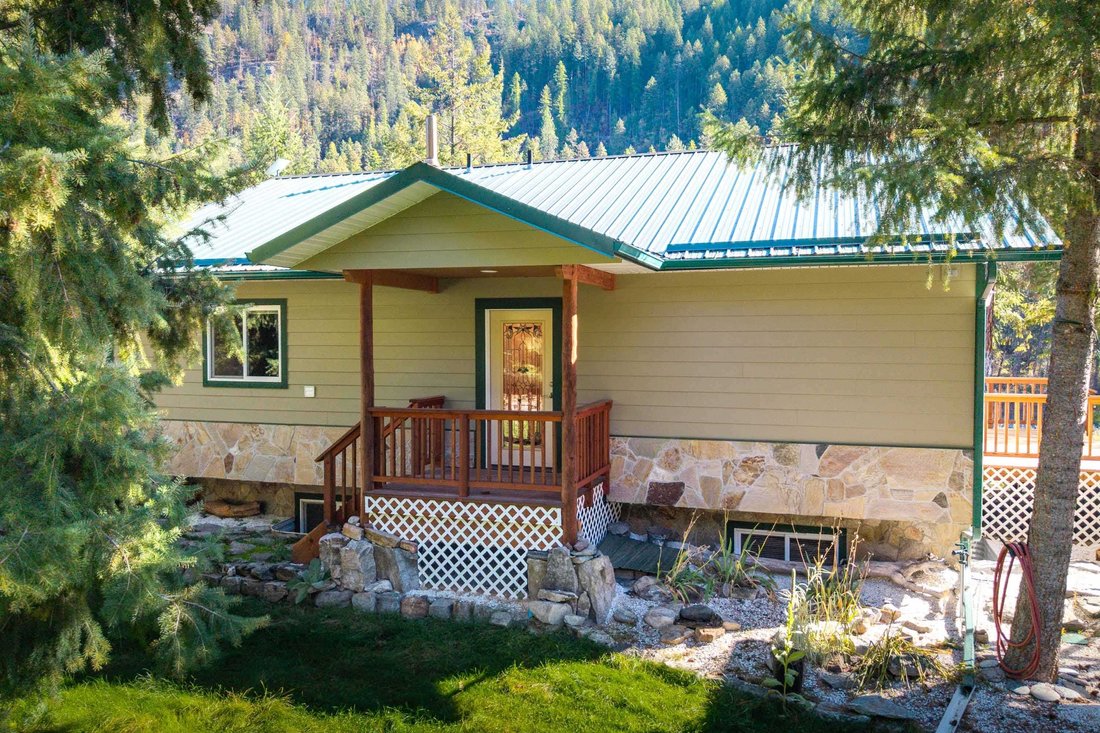 House in Kettle Falls, Washington, United States 1 - 17163423