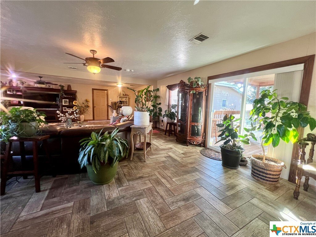 House in Yoakum, Texas, United States 3 - 17170586