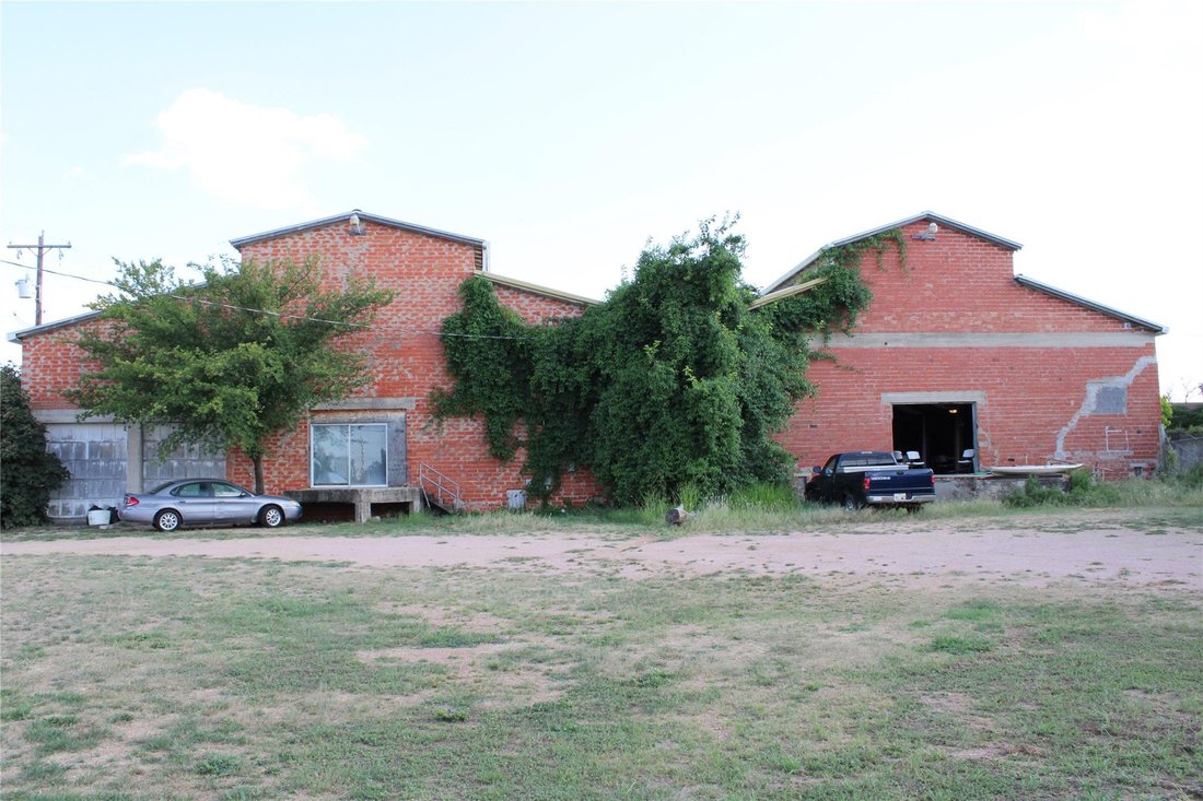 House in Junction, Texas, United States 4 - 17189160