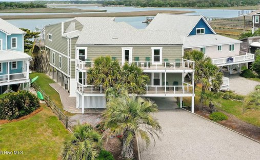 House in Oak Island, North Carolina, United States 1