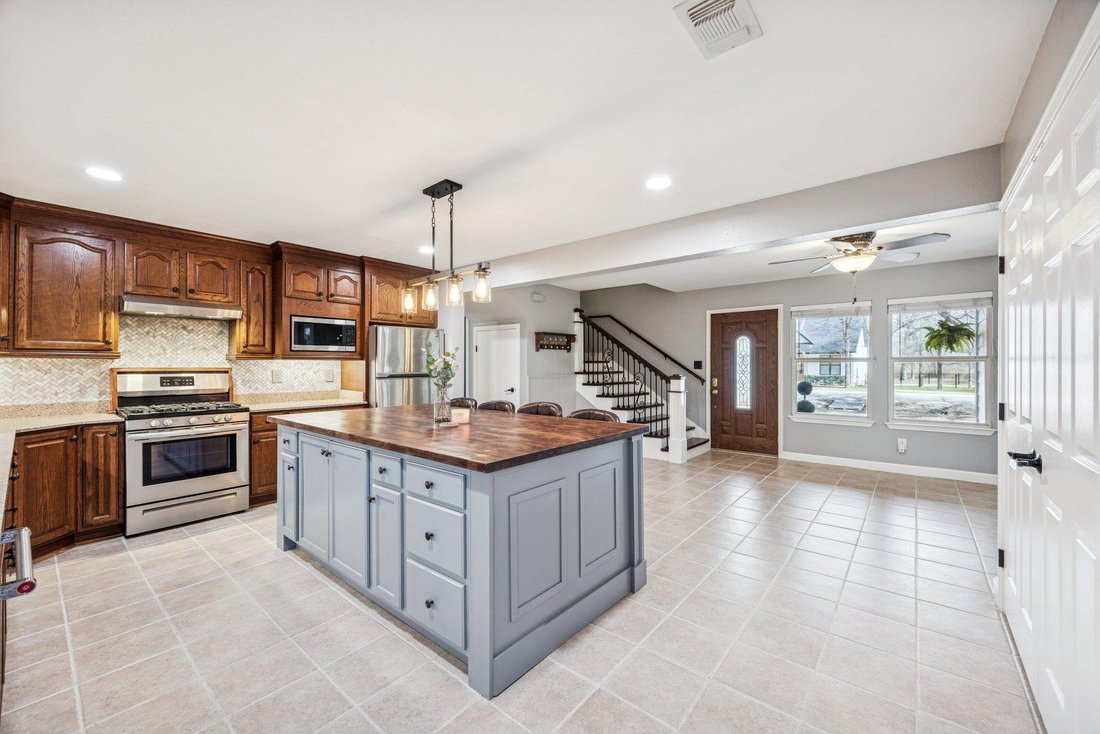 House in Bastrop, Texas, United States 2 - 17189215