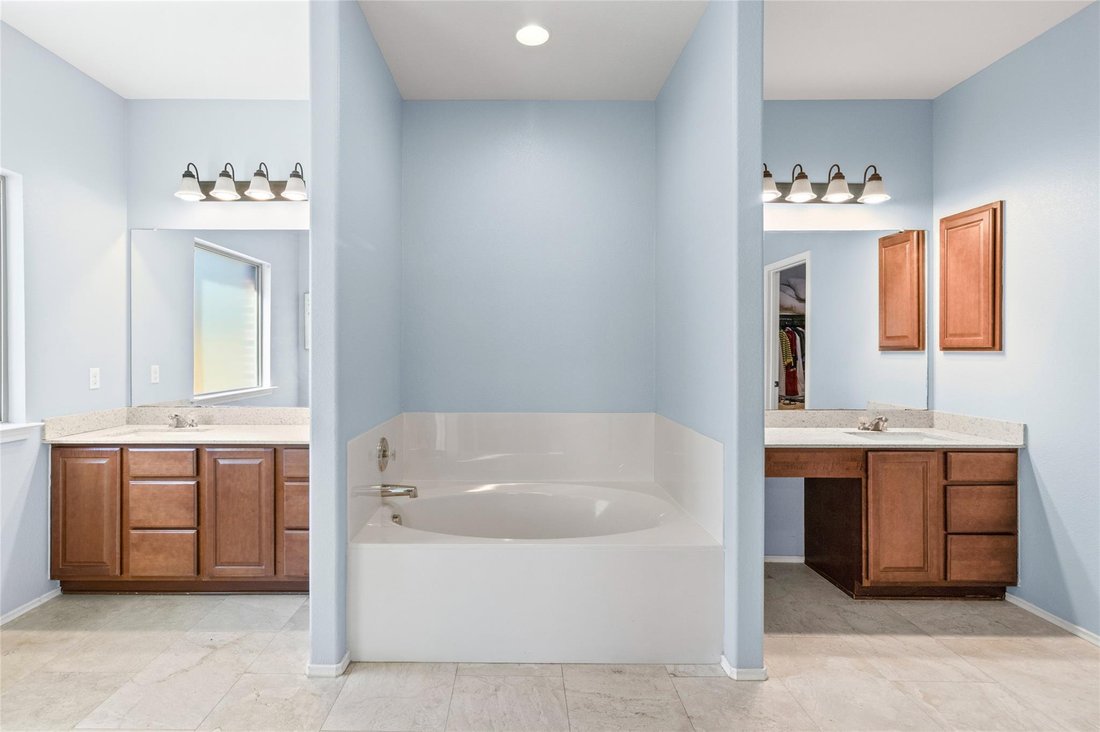 House in Pflugerville, Texas, United States 4 - 17189278