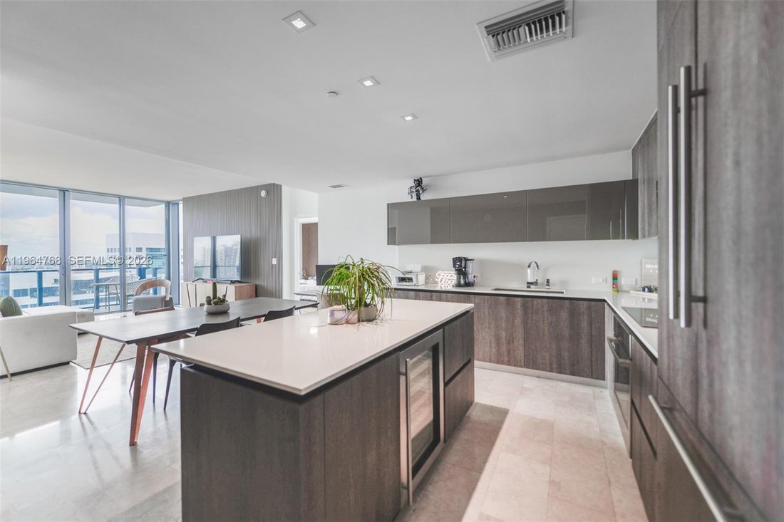 Condo in Miami, Florida, United States 4 - 17192703