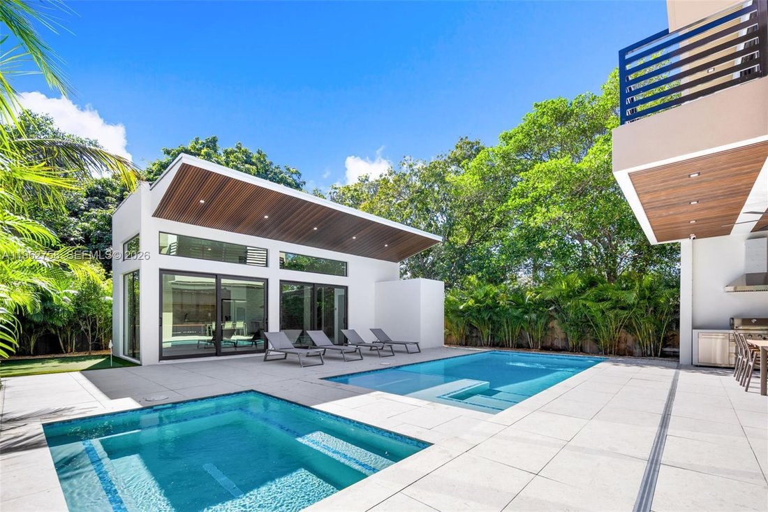 House in Miami, Florida, United States 4 - 17192685