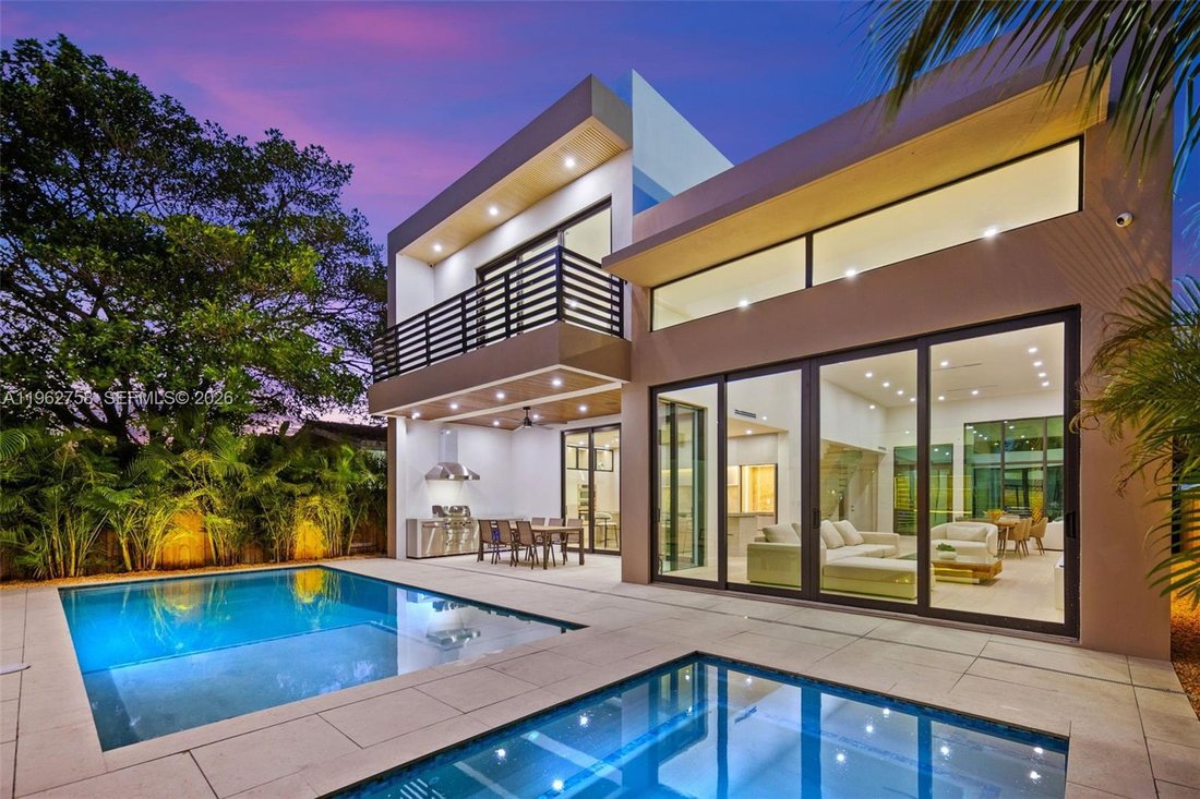 House in Miami, Florida, United States 1 - 17192685