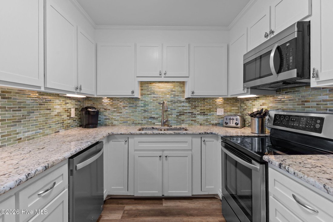 Condo in Carolina Beach, North Carolina, United States 4 - 17194014