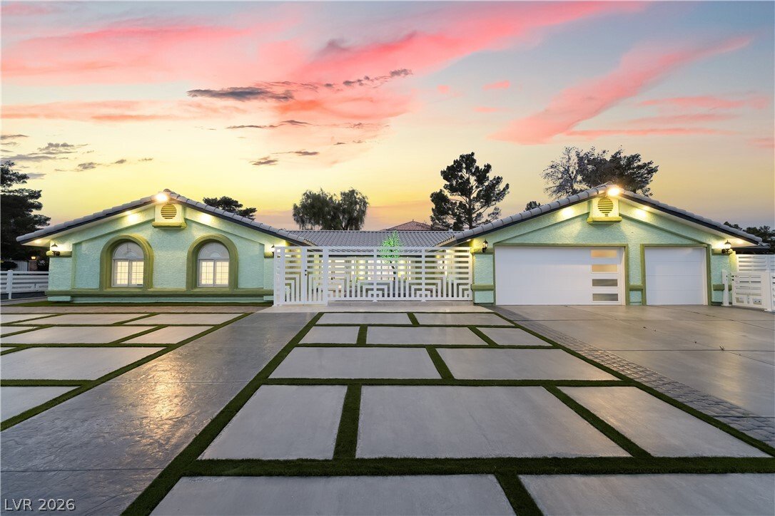 House in Las Vegas, Nevada, United States 1 - 17189499