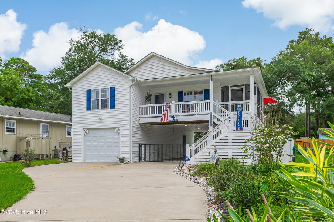 House in Oak Island, North Carolina, United States 1 - 17193267