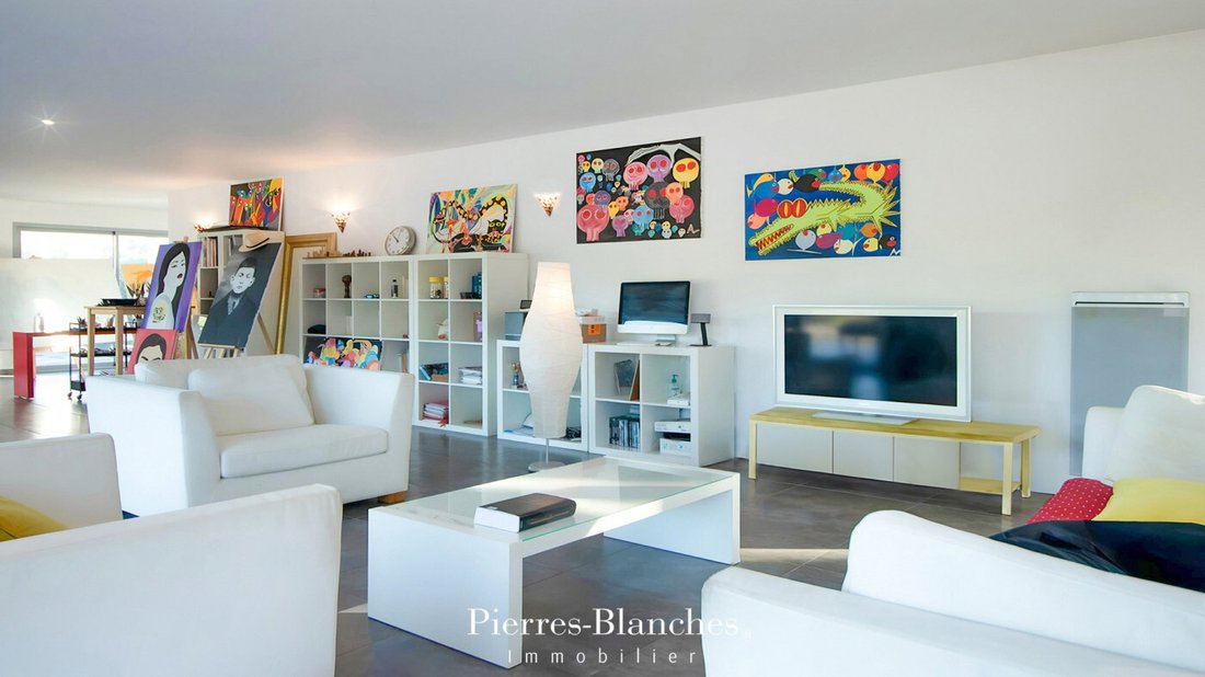 Villa in Montarnaud, Occitania, France 4 - 17192584