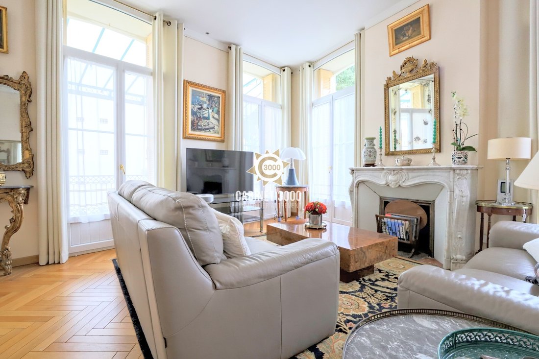 Apartment in Hyeres, Provence-Alpes-Côte d'Azur, France 4 - 17192710