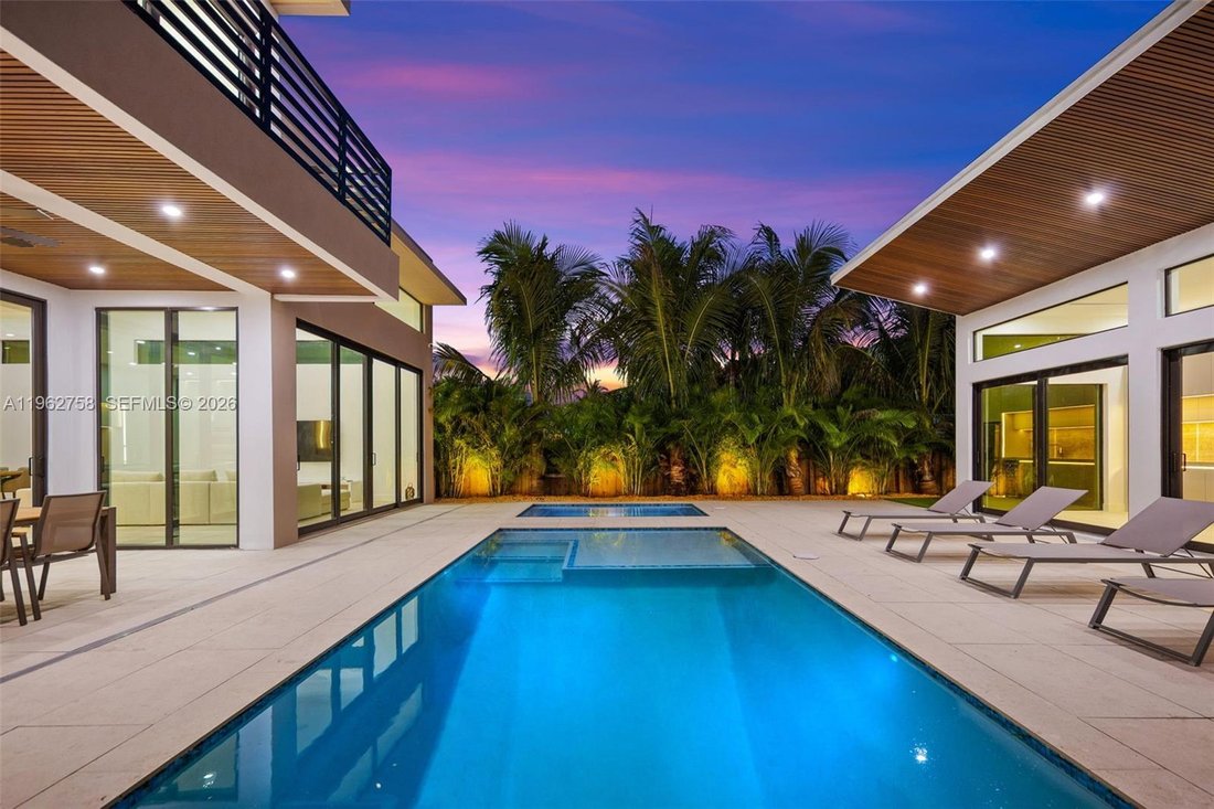 House in Miami, Florida, United States 5 - 17192685