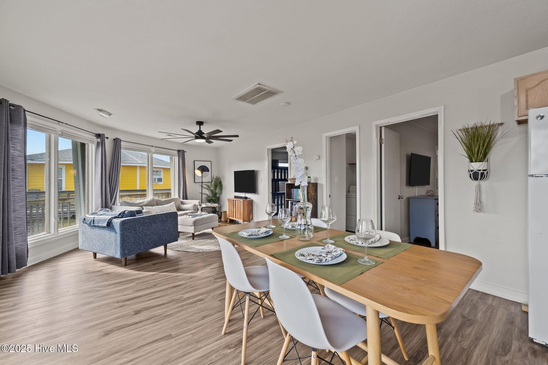 House in North Topsail Beach, North Carolina, United States 3 - 17193377