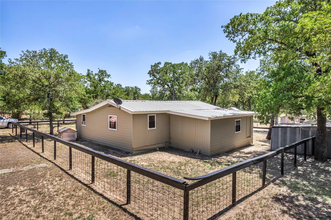 House in Bastrop, Texas, United States 4 - 17189262