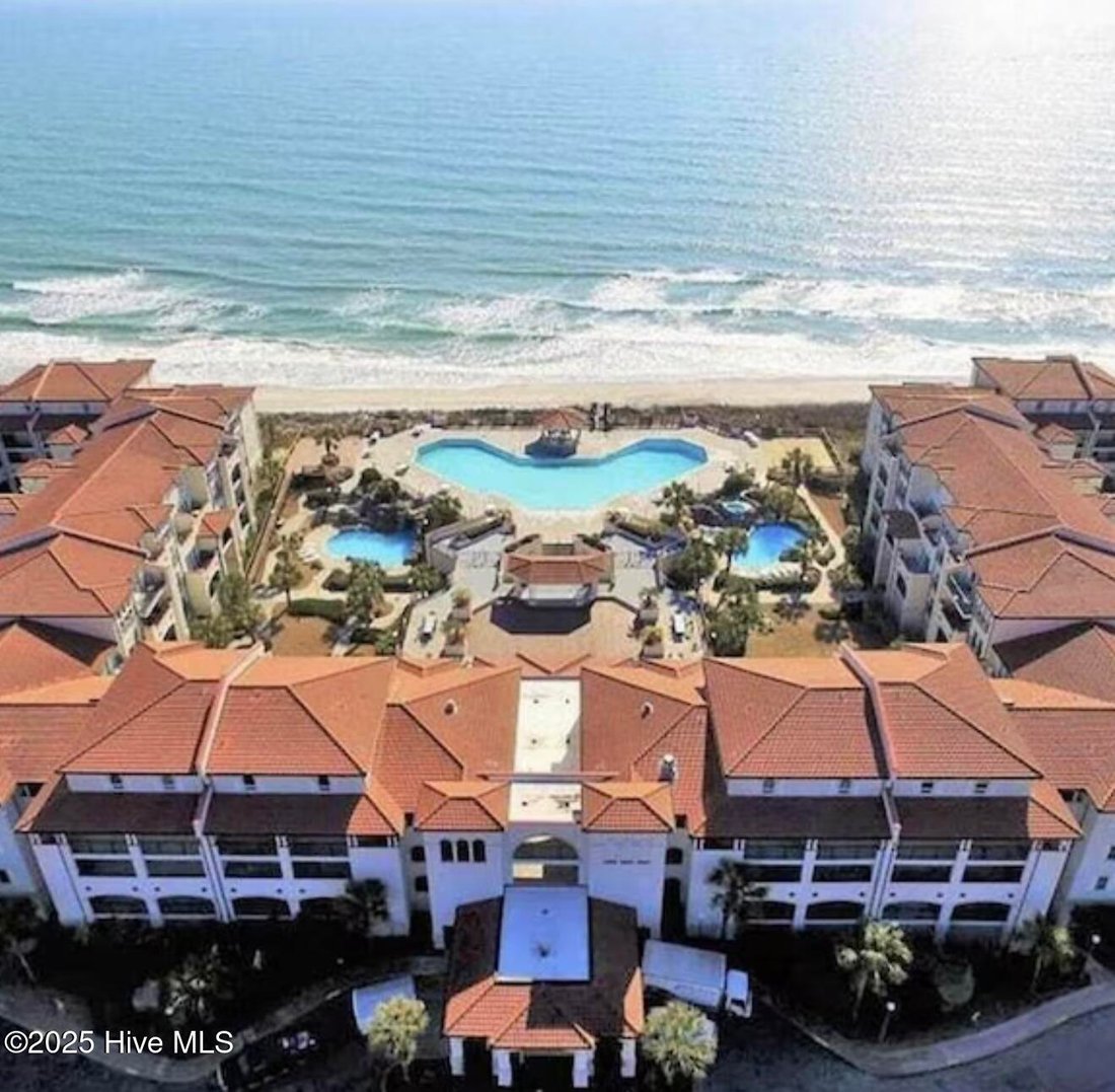 Condo in North Topsail Beach, North Carolina, United States 1 - 17193694
