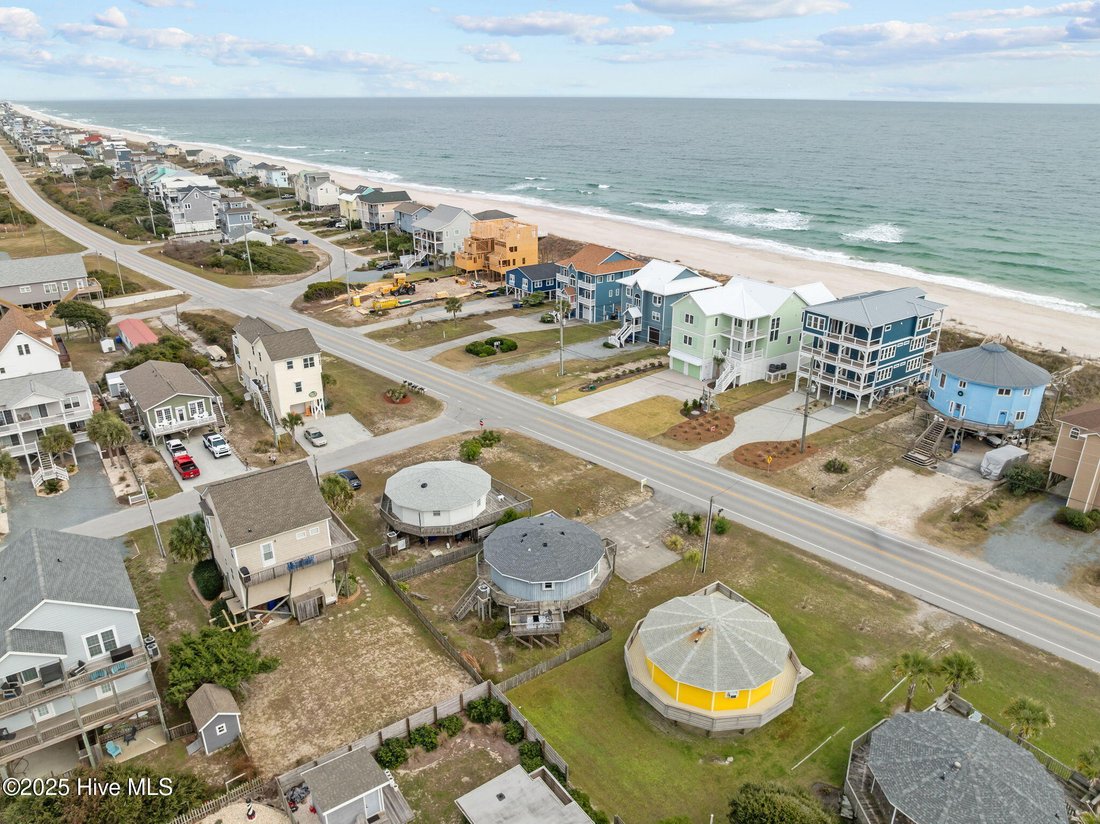 House in North Topsail Beach, North Carolina, United States 5 - 17193377