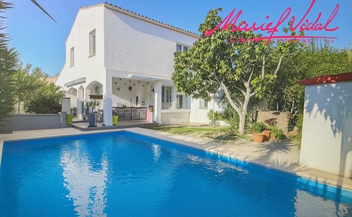 Villa in Zone Plage, Saint-Cyprien, France 1