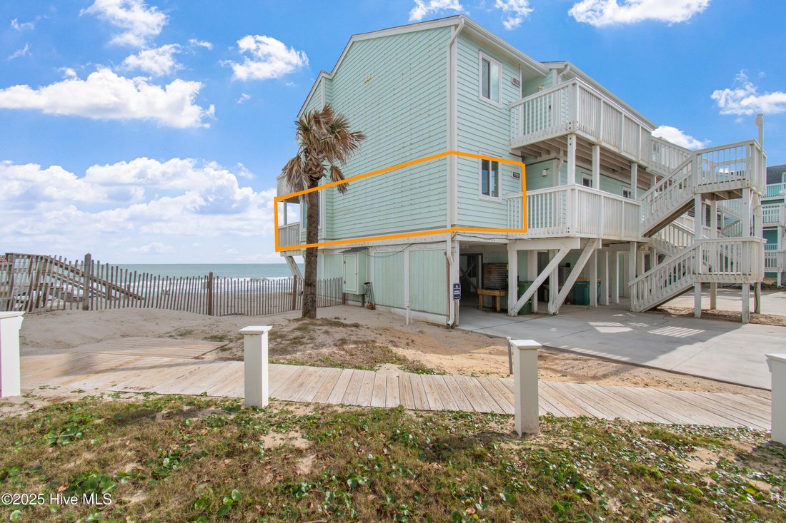 Condo in Kure Beach, North Carolina, United States 2 - 17193833
