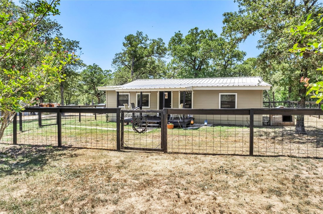 House in Bastrop, Texas, United States 5 - 17189262