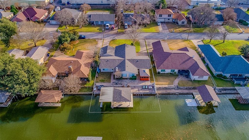 House in Granbury, Texas, United States 1 - 17191457