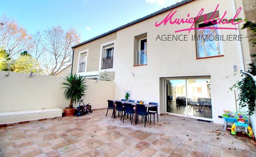 Villa in Saint-Cyprien, Occitania, France 1