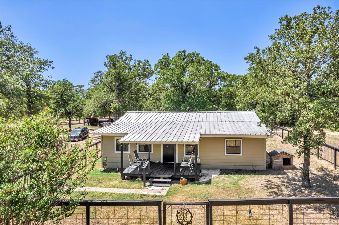 House in Bastrop, Texas, United States 1 - 17189262