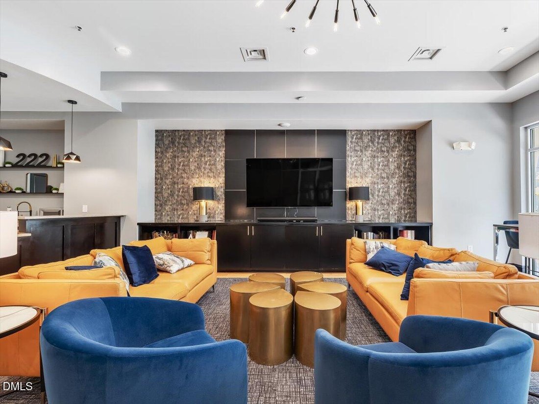 Condo in Raleigh, North Carolina, United States 5 - 17190237