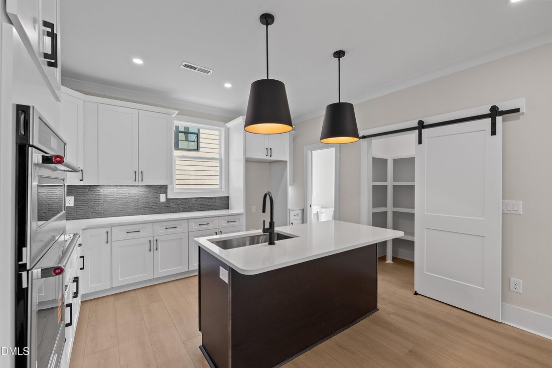 Townhouse in Fuquay-Varina, North Carolina, United States 3 - 17191700