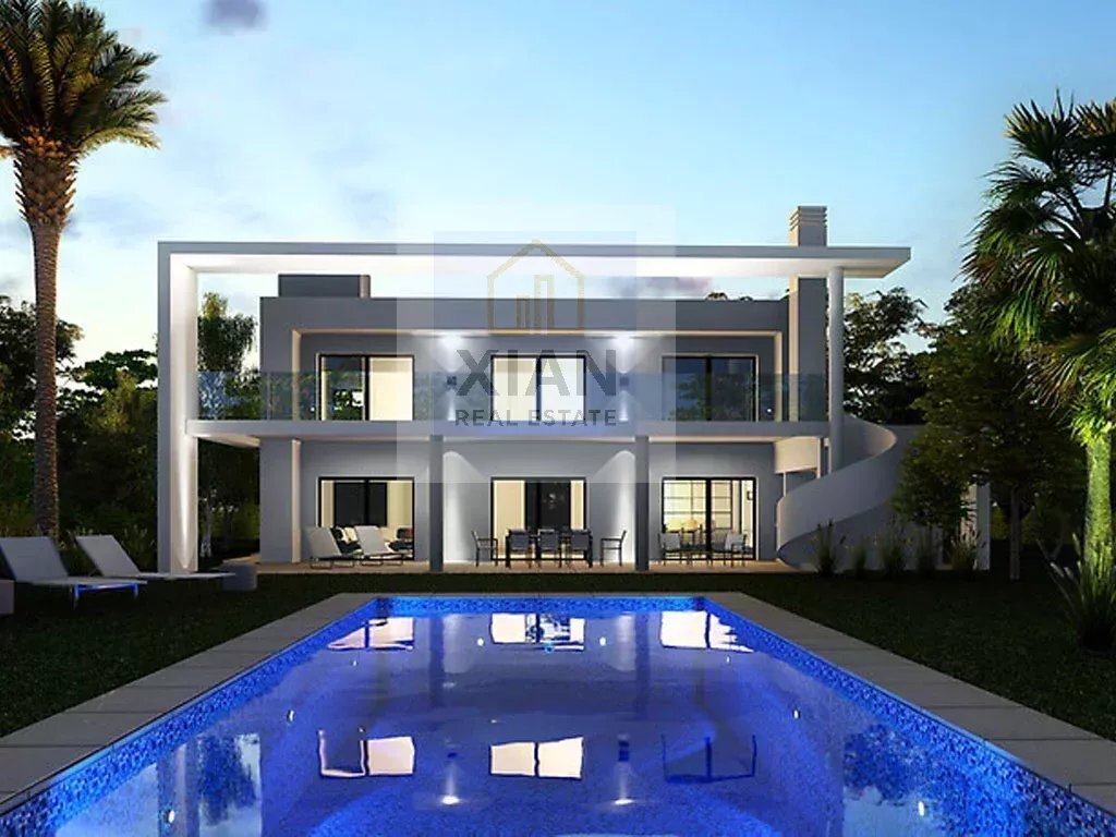 Villa in Arroyo de la Miel, Benalmadena, Andalusia 1 - 12177182